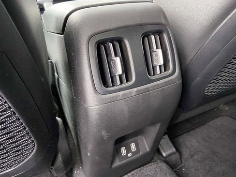 Certified 2024 Hyundai Santa Cruz Limited image 11