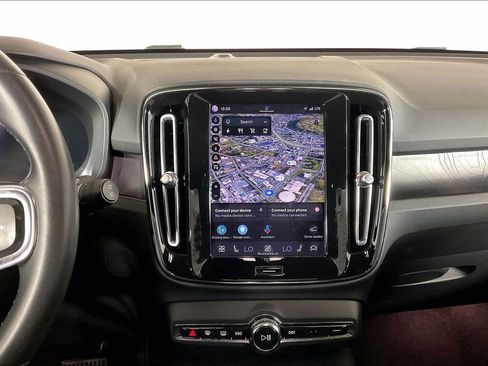 Used 2023 Volvo XC40 Recharge Plus w/ Protection Package Premier AWD/4WD image 5
