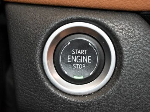 Used 2025 Cadillac XT4 Sport AWD/4WD image 28