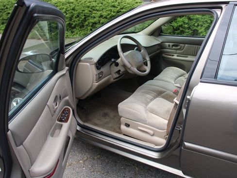 Used 2003 Buick Century Custom FWD image 5
