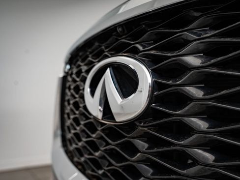 Used 2025 INFINITI QX60 Luxe AWD/4WD image 3