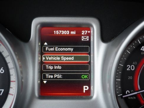 Used 2017 Dodge Journey SE image 9