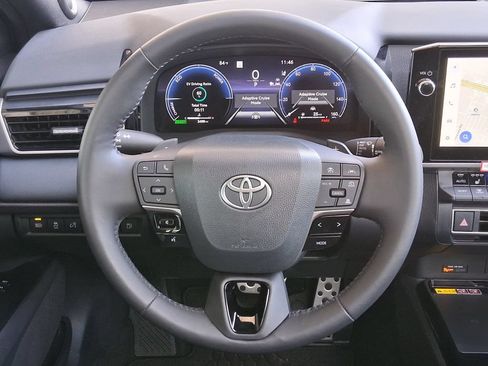 Used 2026 Toyota Camry XSE w/ Premium Package FWD image 10