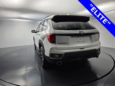 Used 2023 Honda Passport Elite image 8