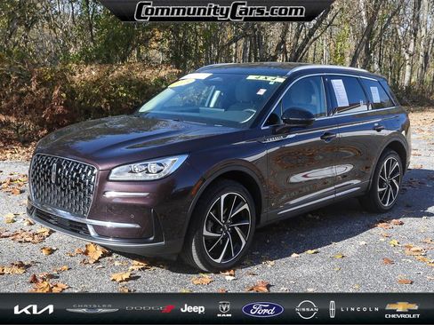 Certified 2023 Lincoln Corsair Reserve w/ Equipment Group 201A image 2