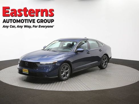 Used 2023 Honda Accord EX image 54