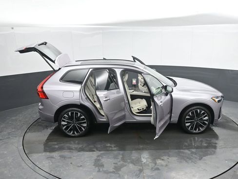 New 2026 Volvo XC60 T8 Ultra w/ Protection Package Premier image 47