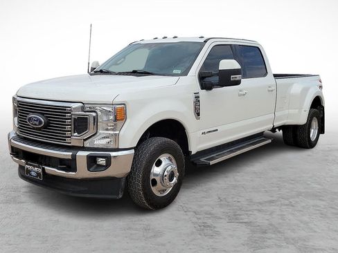 Used 2022 Ford F350 Lariat w/ Lariat Ultimate Package image 5