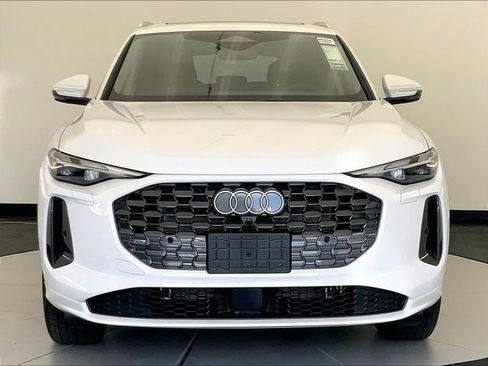 New 2025 Audi Q5 Premium image 3