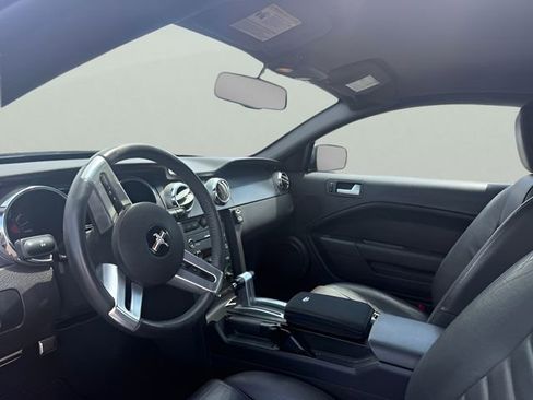 Used 2009 Ford Mustang GT Premium RWD image 9