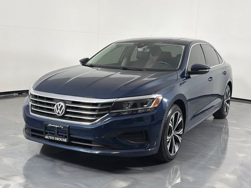 Used 2022 Volkswagen Passat 2.0T SE FWD image 10