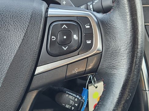 Used 2017 Toyota Camry SE image 28