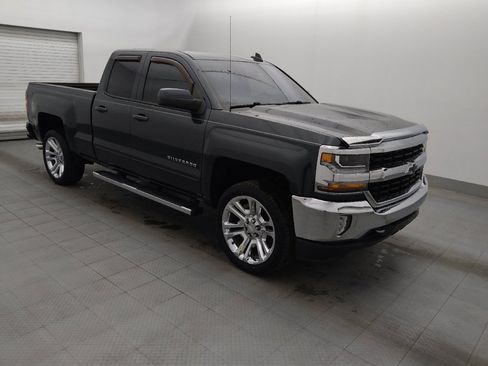 Used 2018 Chevrolet Silverado 1500 LT w/ All Star Edition image 11