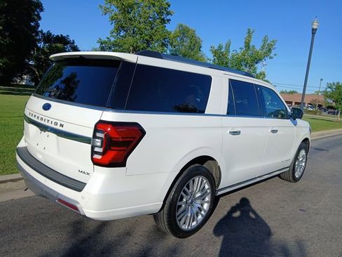 Used 2024 Ford Expedition Max Platinum AWD/4WD image 11