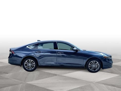 Used 2023 Honda Accord EX image 9