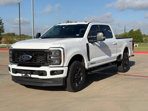 Used 2024 Ford F250 Lariat w/ Sport Appearance Package AWD/4WD image 3