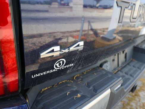 Used 2023 Toyota Tundra Limited w/ Power Package image 11