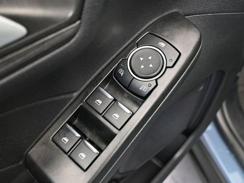 Used 2025 Ford Escape Platinum image 18