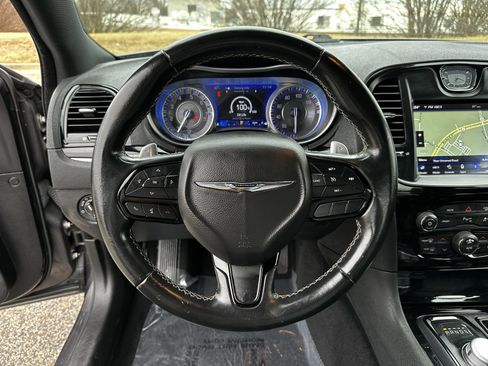 Used 2021 Chrysler 300 S image 23