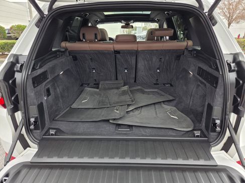 Used 2023 BMW X5 xDrive40i w/ Premium Package image 15