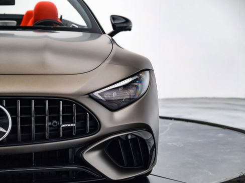 Used 2022 Mercedes-Benz SL 55 AMG 4MATIC image 43