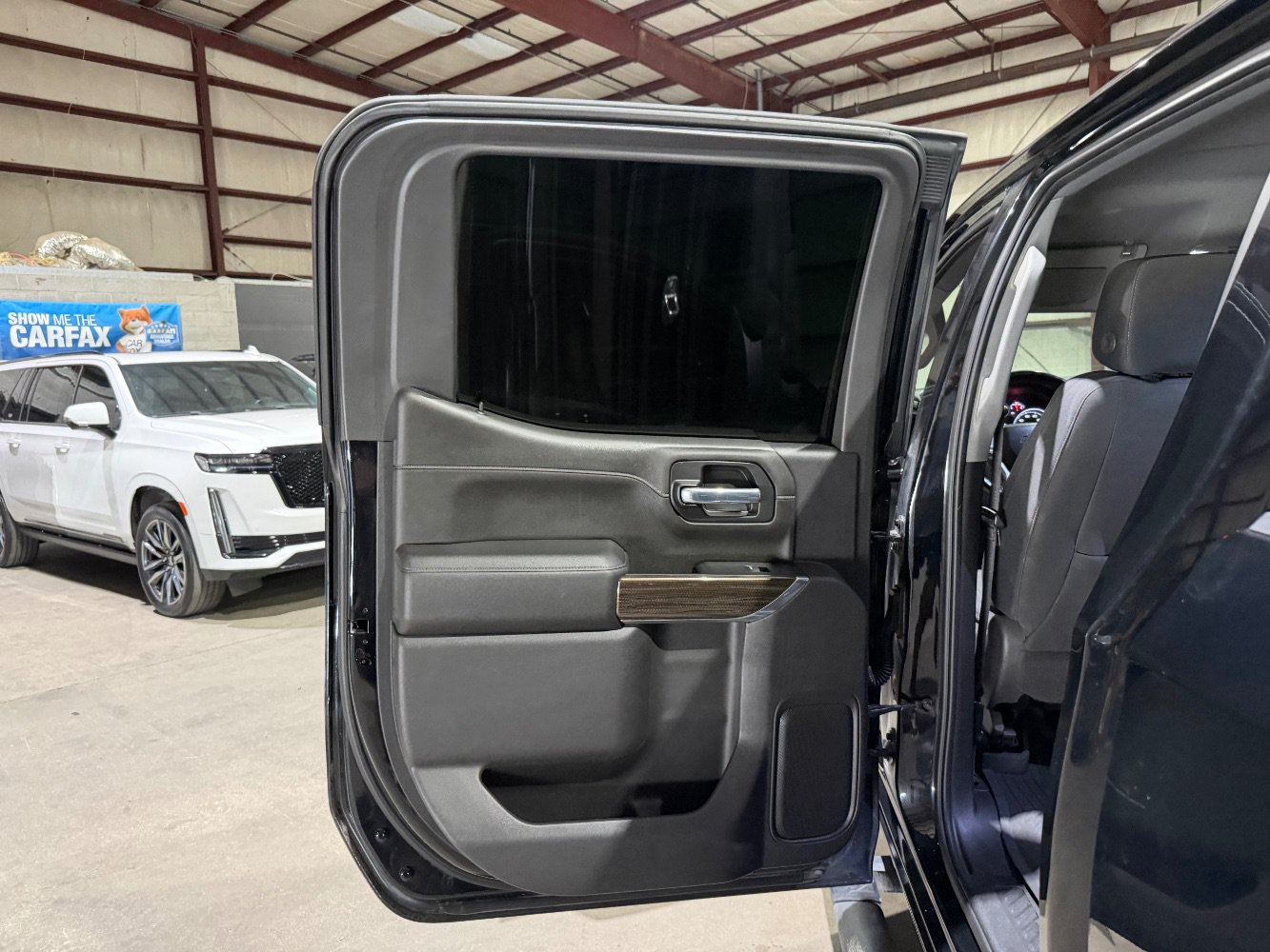 Used 2020 Chevrolet Silverado 1500 LT Trail Boss AWD/4WD image 15