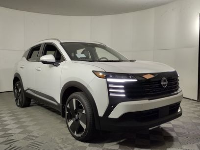 New 2025 Nissan Kicks SR
