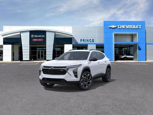 New 2026 Chevrolet Trax RS image 8