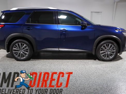 Used 2022 Nissan Pathfinder SL w/ SL Premium Package image 6