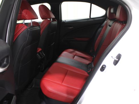 Used 2024 Lexus UX 250h F Sport image 23