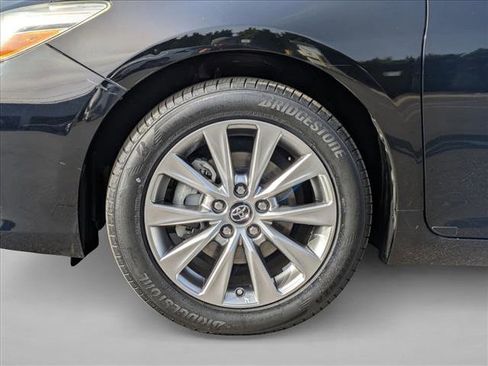 Used 2017 Toyota Camry XLE image 24