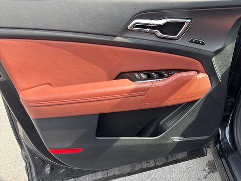 Used 2023 Kia Sportage SX Prestige image 15