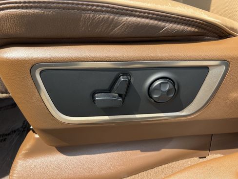 Used 2019 RAM 1500 Laramie Longhorn w/ Bed Utility Group AWD/4WD image 14