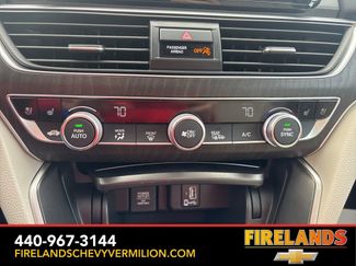 Used 2018 Honda Accord Touring video 2