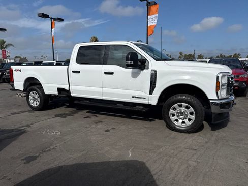 Used 2024 Ford F250 XLT AWD/4WD image 12