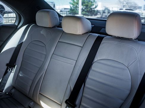 Used 2020 Mercedes-Benz C 300 4MATIC Sedan image 33