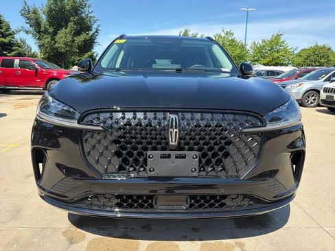 New 2026 Lincoln Aviator AWD w/ Jet Appearance Package image 10