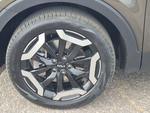 Certified 2025 Kia Telluride S image 21