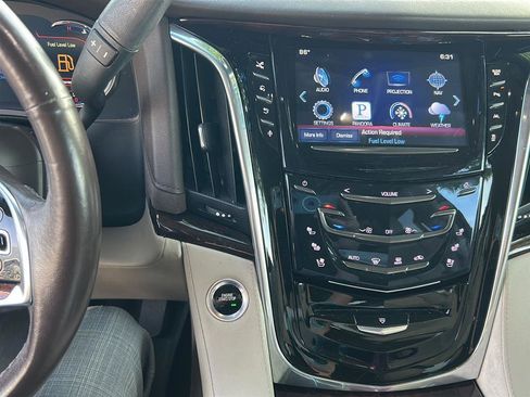 Used 2016 Cadillac Escalade ESV Premium AWD/4WD image 12