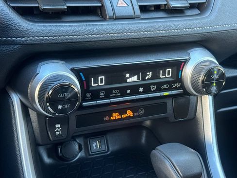 Certified 2025 Toyota RAV4 XLE AWD/4WD image 20