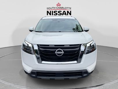 Used 2025 Nissan Pathfinder SV