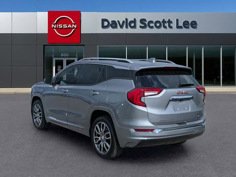 Used 2024 GMC Terrain Denali w/ Denali Premium Package image 7