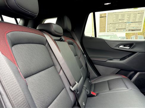 New 2026 Chevrolet Equinox RS w/ Convenience Package III FWD image 16