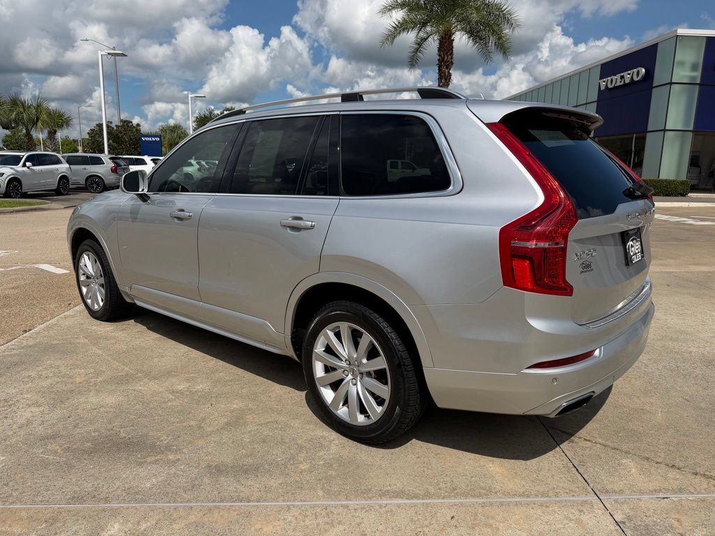 Used 2017 Volvo XC90 T6 Momentum w/ Vision Package AWD/4WD image 3