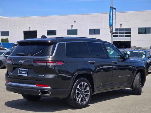 Used 2022 Jeep Grand Cherokee L Overland w/ Luxury Tech Group IV AWD/4WD image 7