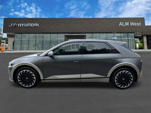Used 2023 Hyundai Ioniq 5 Limited AWD/4WD image 8