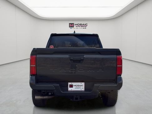 Used 2024 Toyota Tacoma TRD Off-Road image 6