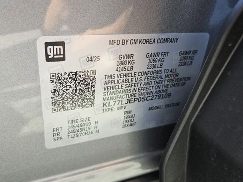 Used 2025 Chevrolet Trax RS w/ Driver Confidence Package image 7