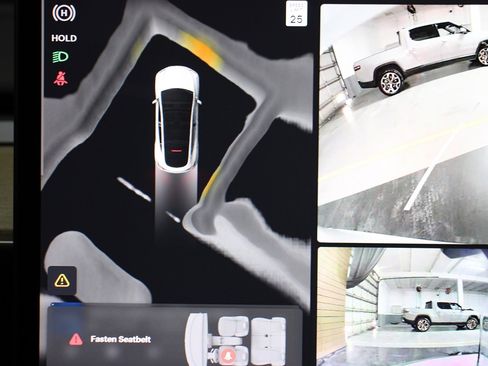 Used 2023 Tesla Model Y Long Range image 21