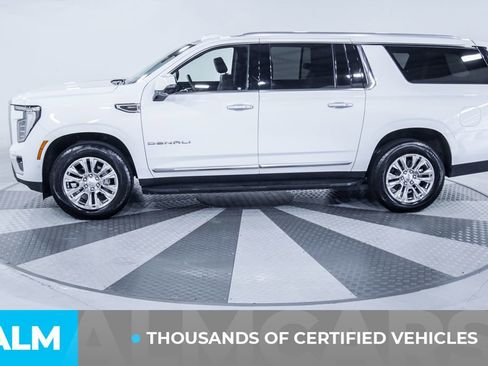 Used 2025 GMC Yukon XL Denali RWD image 4